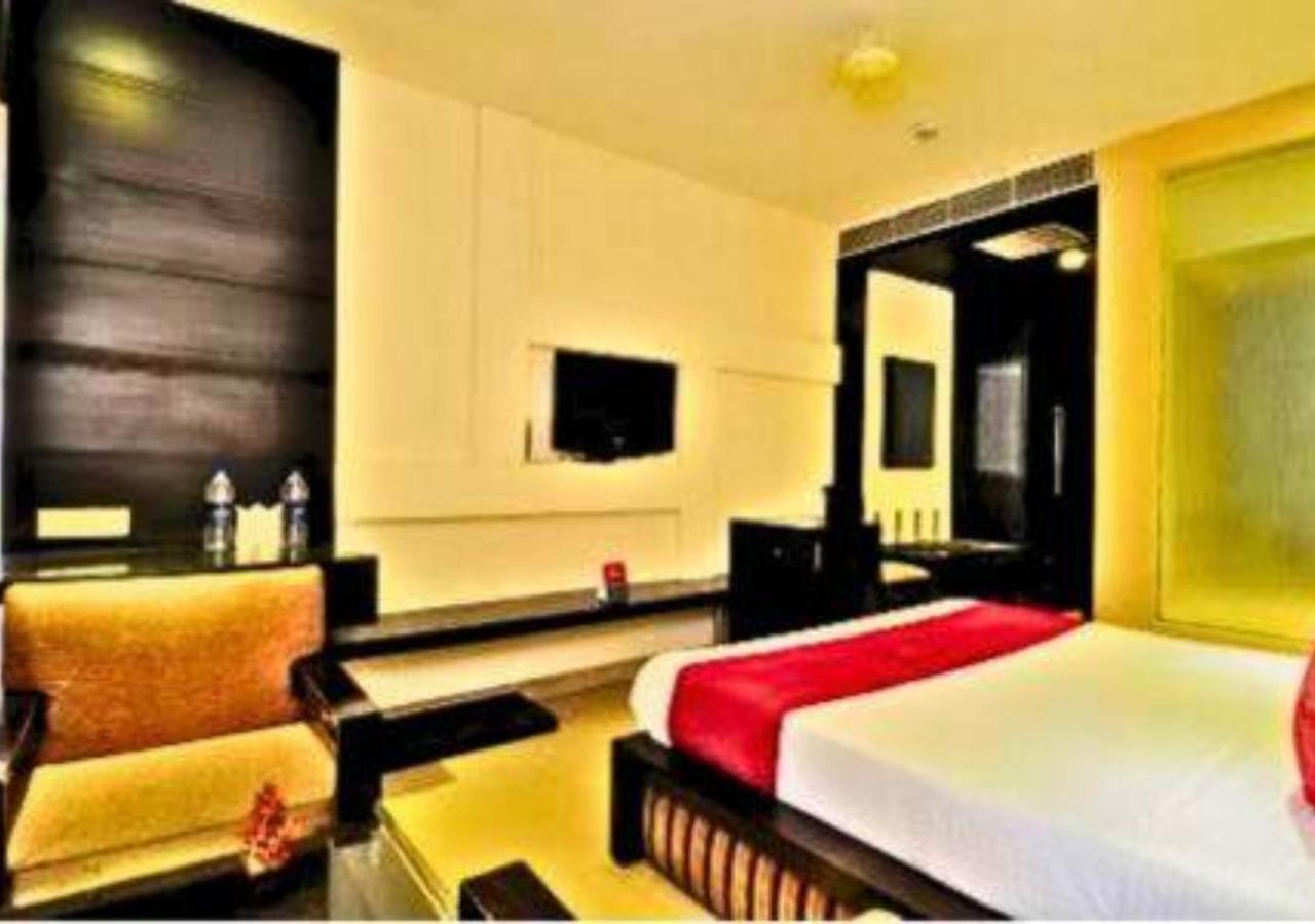 Hotel Landmark Chandīgarh Eksteriør billede